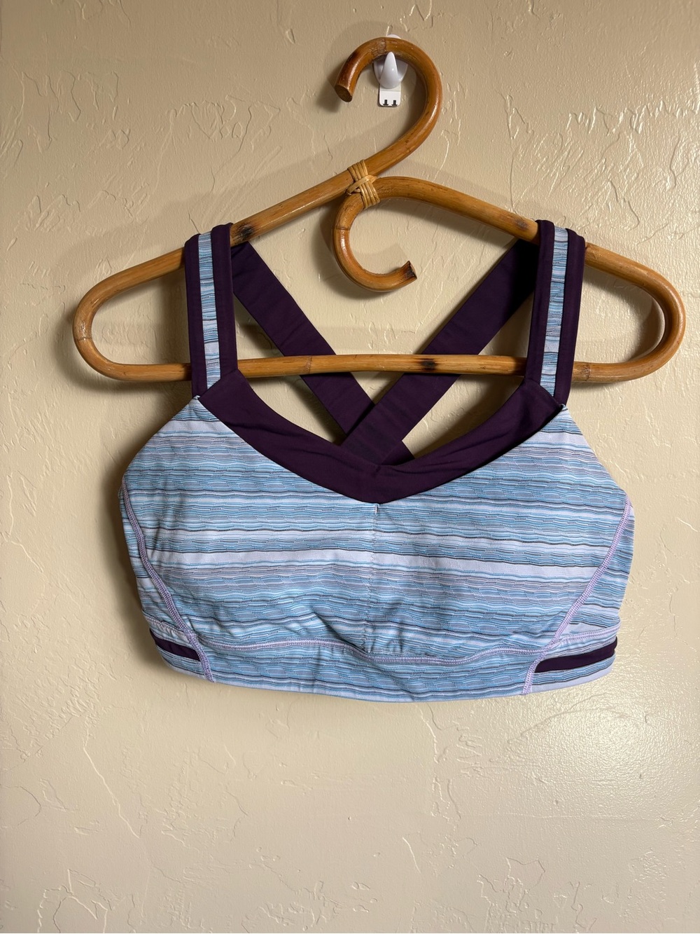 Lululemon Rack Pack Sports Bra Wave Twist Lilac Caspian Blue Size 12 Cross Back